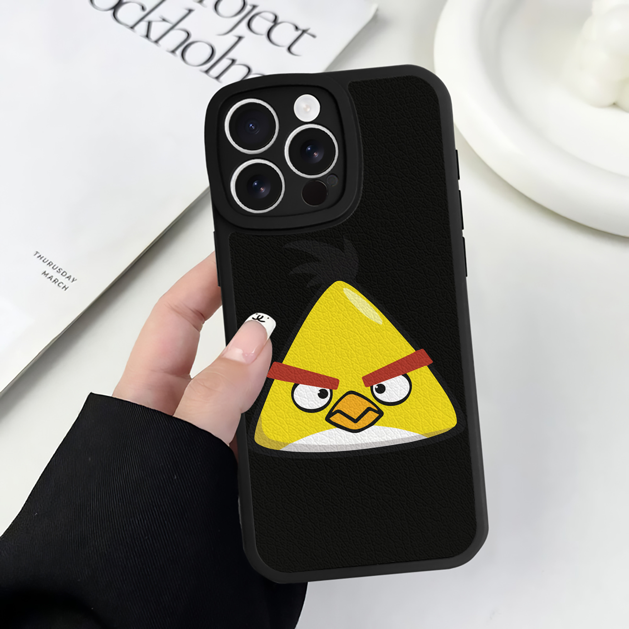 （画像用） Angry Birds アングリーバード 【iPhone 16シリーズ対応】シリコンスマホケース（レザー調） 材質：シリコン